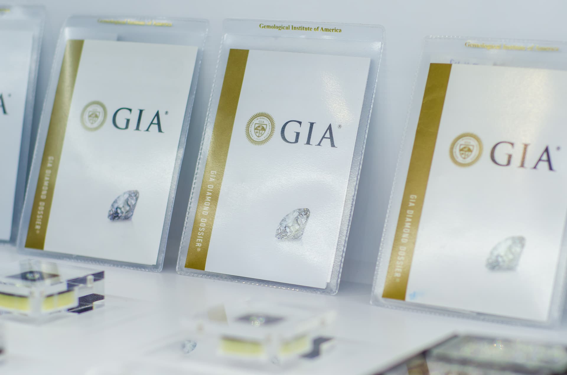 Expertise gemmologique diamant à Marseille